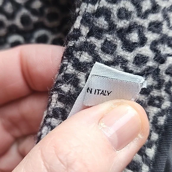 Yves St. Laurent Black and White Patterned Wool Pencil Skirt - Picture 12 of 15